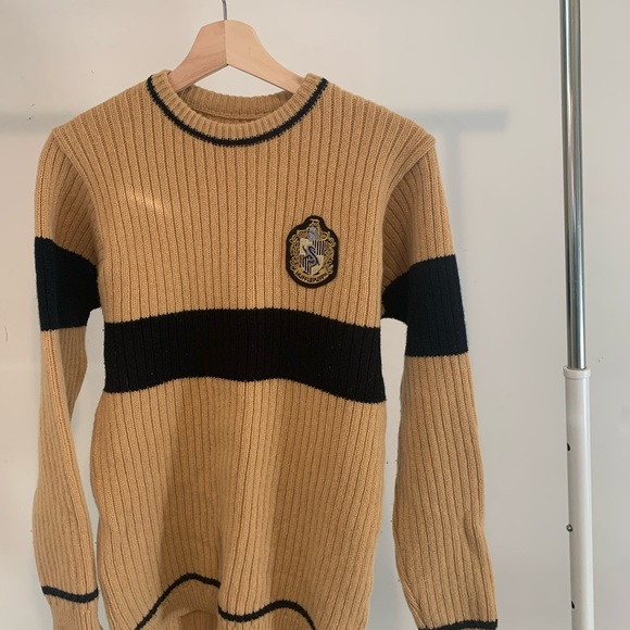 Hufflepuff Quidditch jumper harry potter - Picture 3 of 5